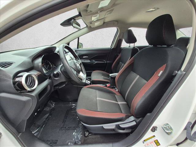 Used 2025 Nissan Versa SR FWD image 16
