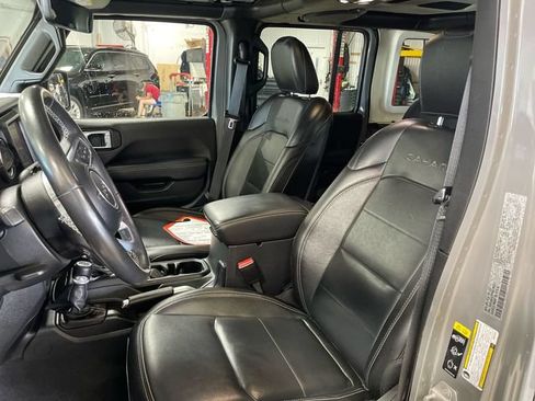 Used 2023 Jeep Wrangler Unlimited Sahara w/ Dual Top Group AWD/4WD image 12