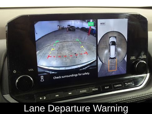 Used 2023 Nissan Rogue Platinum image 8