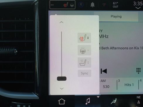 Used 2022 Chrysler Pacifica Limited image 9