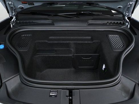 New 2026 Porsche Macan 4S Electric image 35