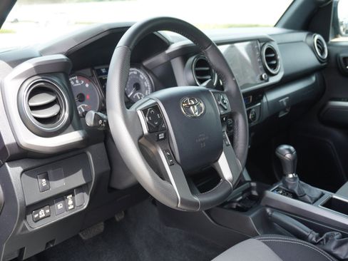Used 2023 Toyota Tacoma 4x4 Double Cab image 20