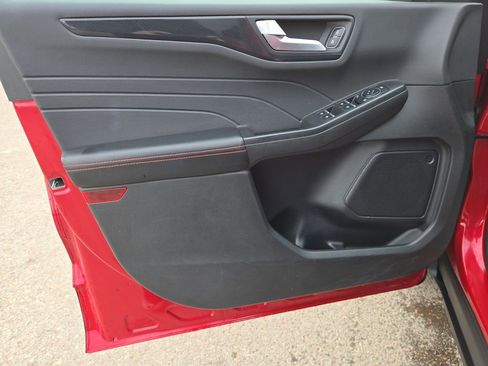 Used 2025 Ford Escape ST-Line Select image 12