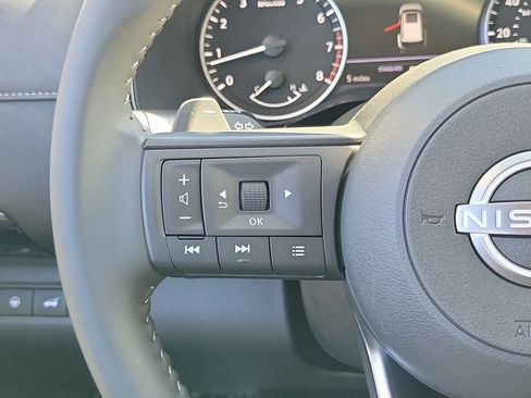 New 2025 Nissan Pathfinder SV image 7