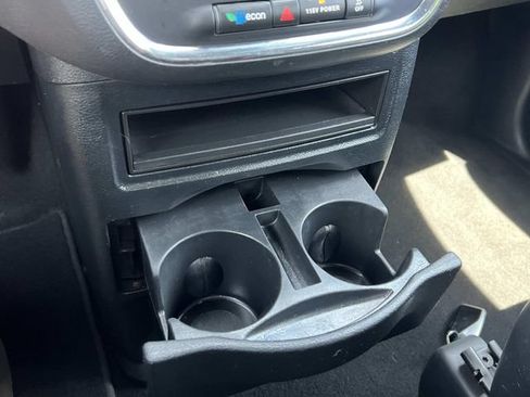 Used 2017 Dodge Grand Caravan SE FWD image 30