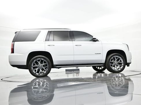 Used 2019 GMC Yukon SLT w/ HD Trailering Package AWD/4WD image 30
