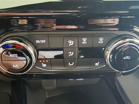 New 2026 Chevrolet Trax RS w/ Driver Confidence Package FWD image 30