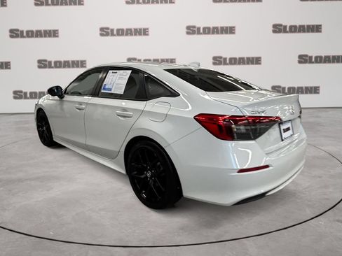 Used 2023 Honda Civic Sport image 3