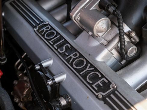 Used 2010 Rolls-Royce Phantom Drophead Coupe image 48