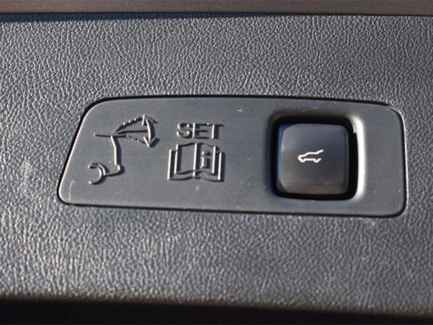 Used 2021 Lincoln Corsair AWD image 19