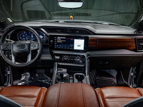 Used 2025 GMC Sierra 1500 Denali Ultimate image 19