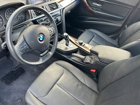 Used 2016 BMW 320i xDrive Sedan AWD/4WD image 9