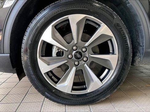 Used 2024 Ford Escape Platinum image 31