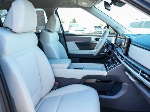 New 2026 Hyundai Santa Fe SE image 17