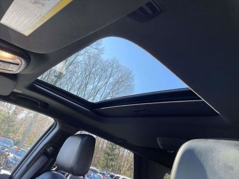 Used 2021 Dodge Durango GT image 19