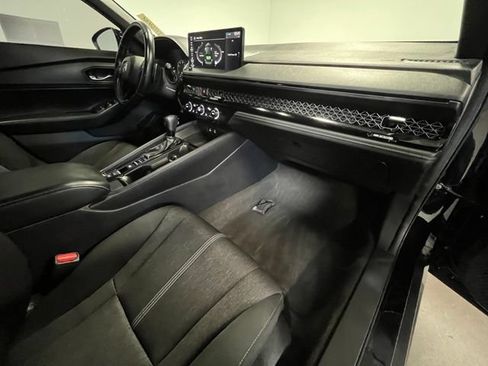 Used 2024 Honda Accord Sport image 11