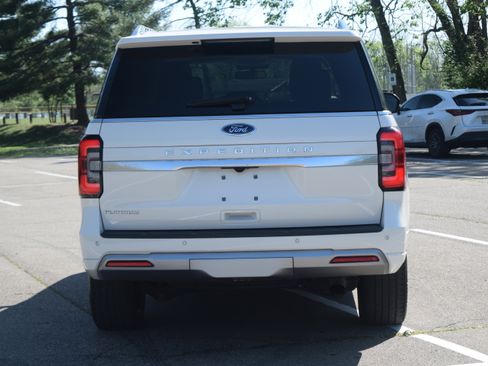Used 2023 Ford Expedition Platinum AWD/4WD image 27