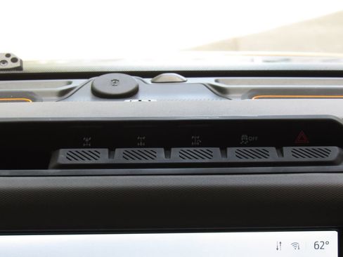 Used 2021 Ford Bronco Wildtrak AWD/4WD image 27
