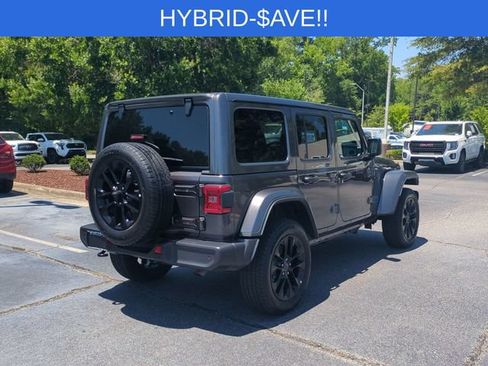 Used 2025 Jeep Wrangler Unlimited Sahara w/ Safety Group AWD/4WD image 5