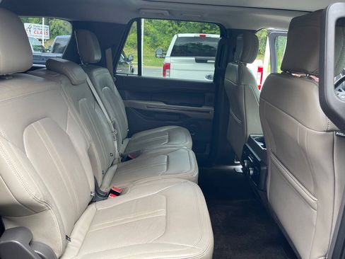 Used 2018 Ford Expedition Max Limited w/ Equipment Group 302A AWD/4WD image 33
