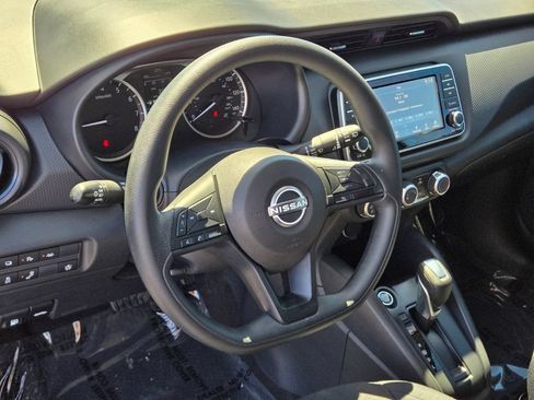 Used 2024 Nissan Kicks S FWD image 19