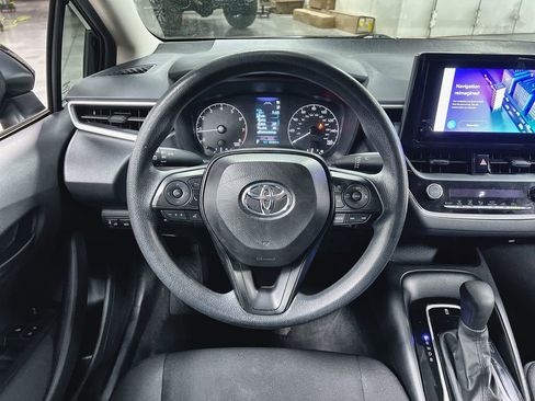 Used 2024 Toyota Corolla LE FWD image 17