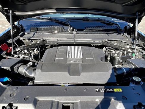 New 2025 Land Rover Defender 110 V8 image 11