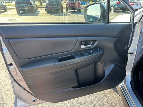 Used 2014 Subaru Crosstrek 2.0i Limited AWD/4WD image 16