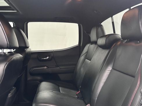 Used 2020 Toyota Tacoma TRD Pro AWD/4WD image 23
