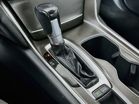 Used 2019 Honda Accord Sport image 16