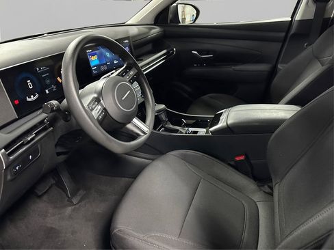 Certified 2025 Hyundai Tucson SE AWD/4WD image 9