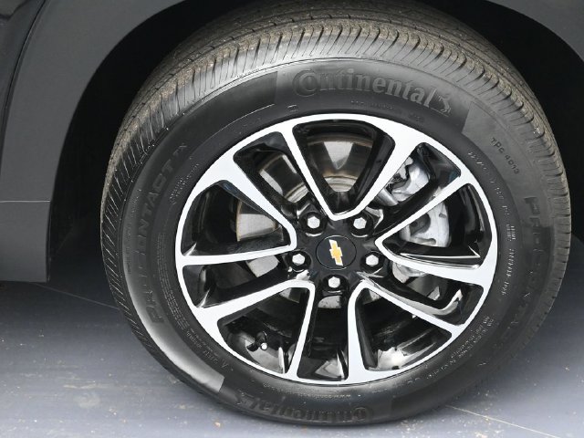 Used 2025 Chevrolet TrailBlazer LT AWD/4WD image 6