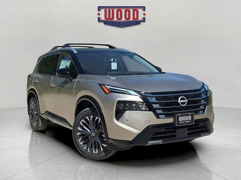 New 2026 Nissan Rogue Platinum AWD/4WD image 1
