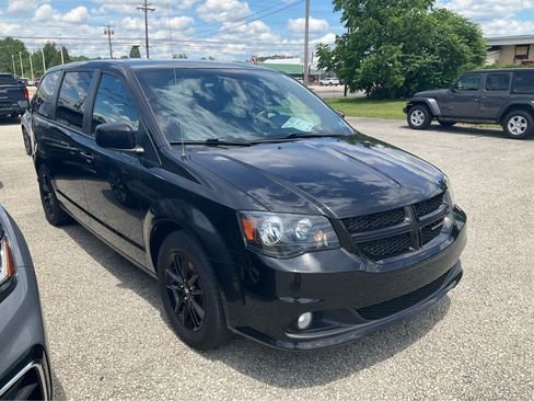 Used 2019 Dodge Grand Caravan GT FWD image 3