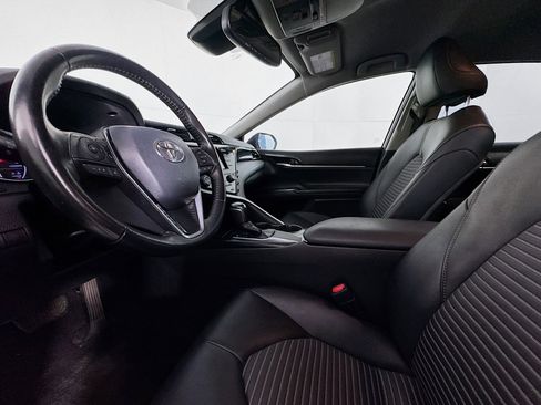 Used 2019 Toyota Camry SE image 21