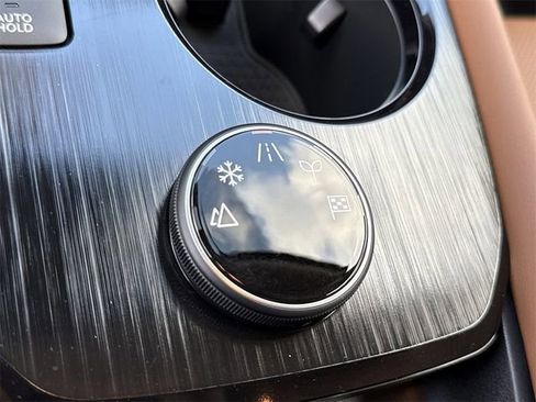 New 2026 Nissan Rogue Platinum AWD/4WD image 33