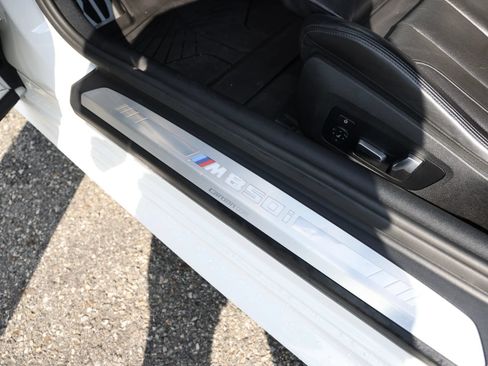 Used 2019 BMW M850i xDrive Coupe AWD/4WD image 15