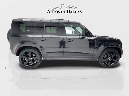 Used 2023 Land Rover Defender 110 S image 9