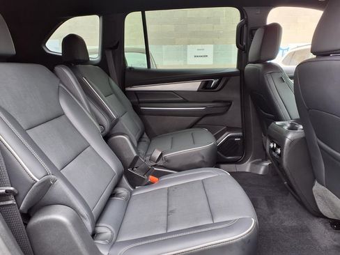 Used 2026 Buick Enclave Preferred FWD image 22