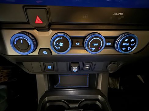 Used 2019 Toyota Tacoma SR5 image 35