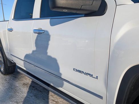 Used 2018 GMC Sierra 1500 Denali w/ Denali Ultimate Package image 12