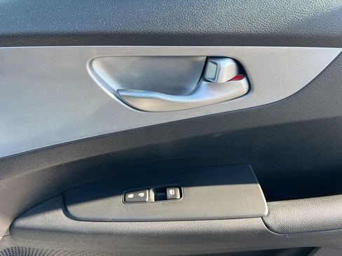 Certified 2023 Kia Forte LXS image 29