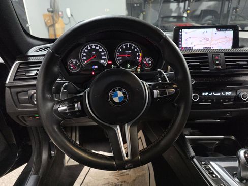 Used 2020 BMW M4 Coupe w/ M Driver's Package image 8