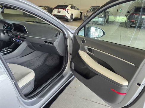 Used 2023 Hyundai Sonata SEL w/ Convenience Package image 10