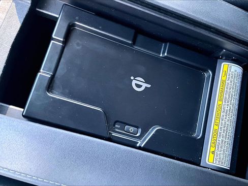 Used 2020 Toyota Highlander Limited image 33