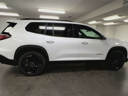 New 2025 GMC Acadia Elevation w/ Black Edition AWD/4WD image 9