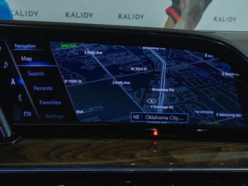 Used 2024 Cadillac Escalade Sport Platinum w/ LPO, ONYX Package image 5