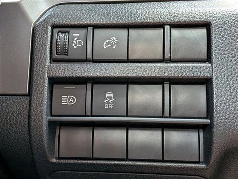 Used 2024 Toyota Tacoma TRD Sport AWD/4WD image 12