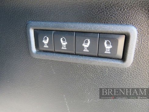 Used 2023 Jeep Wagoneer L Series II image 23