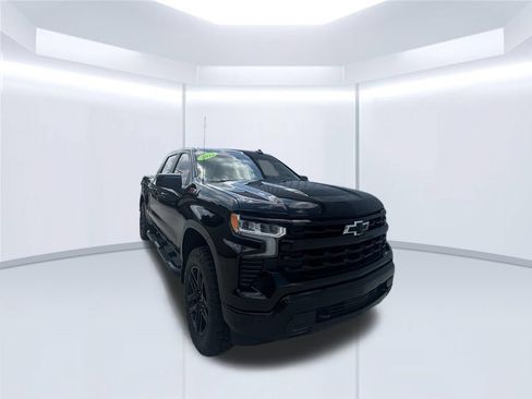 Used 2022 Chevrolet Silverado 1500 RST AWD/4WD image 5